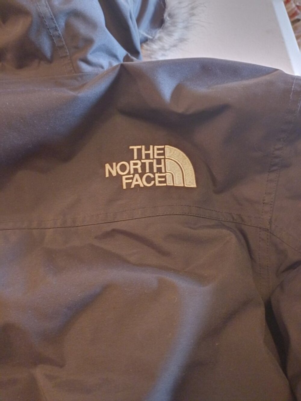 The North Face McMurdo Gotham Parka Hooded Down Jacket Coat Adult Medium EUC - Picture 9 of 9